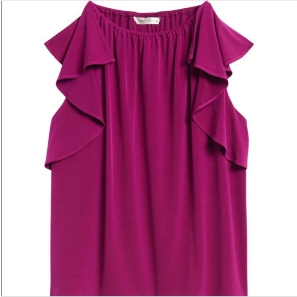 Banana Republic flutter sleeve top